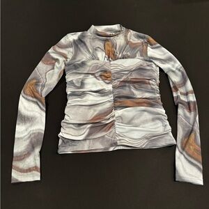Noisy May Marble-Print Ruched Long Sleeve Top - Gray & Brown